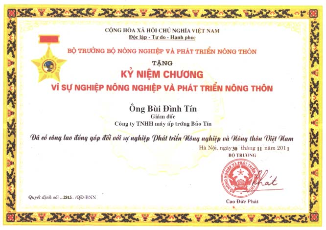 ky niem chuong trao tang may ap trung bao tin